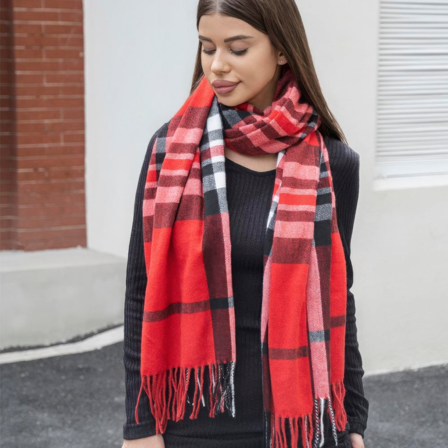 SCARVES - Plaid blanket scarf with tassel